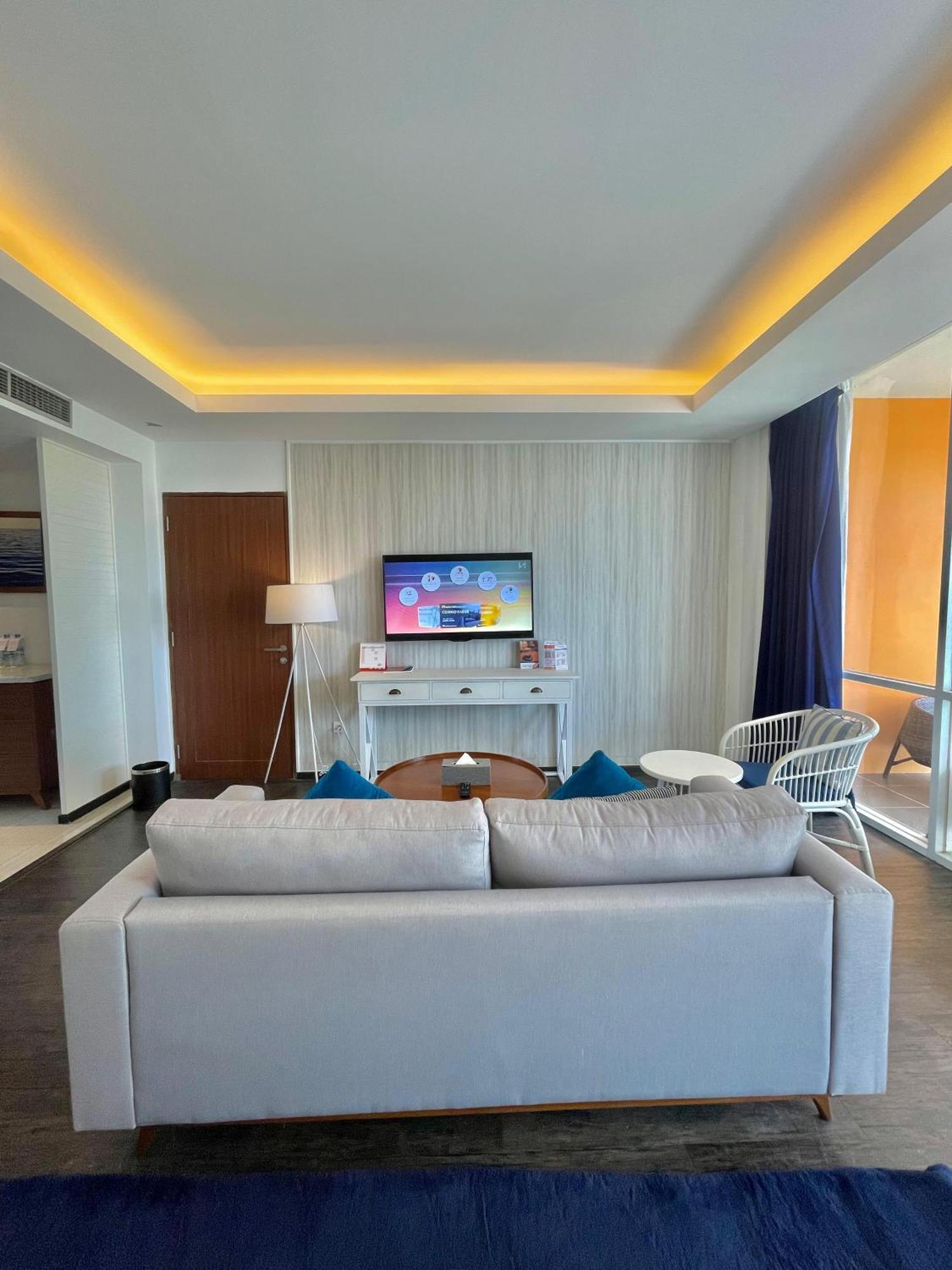 Swiss-Belresort Belitung Tanjungbinga Exterior photo