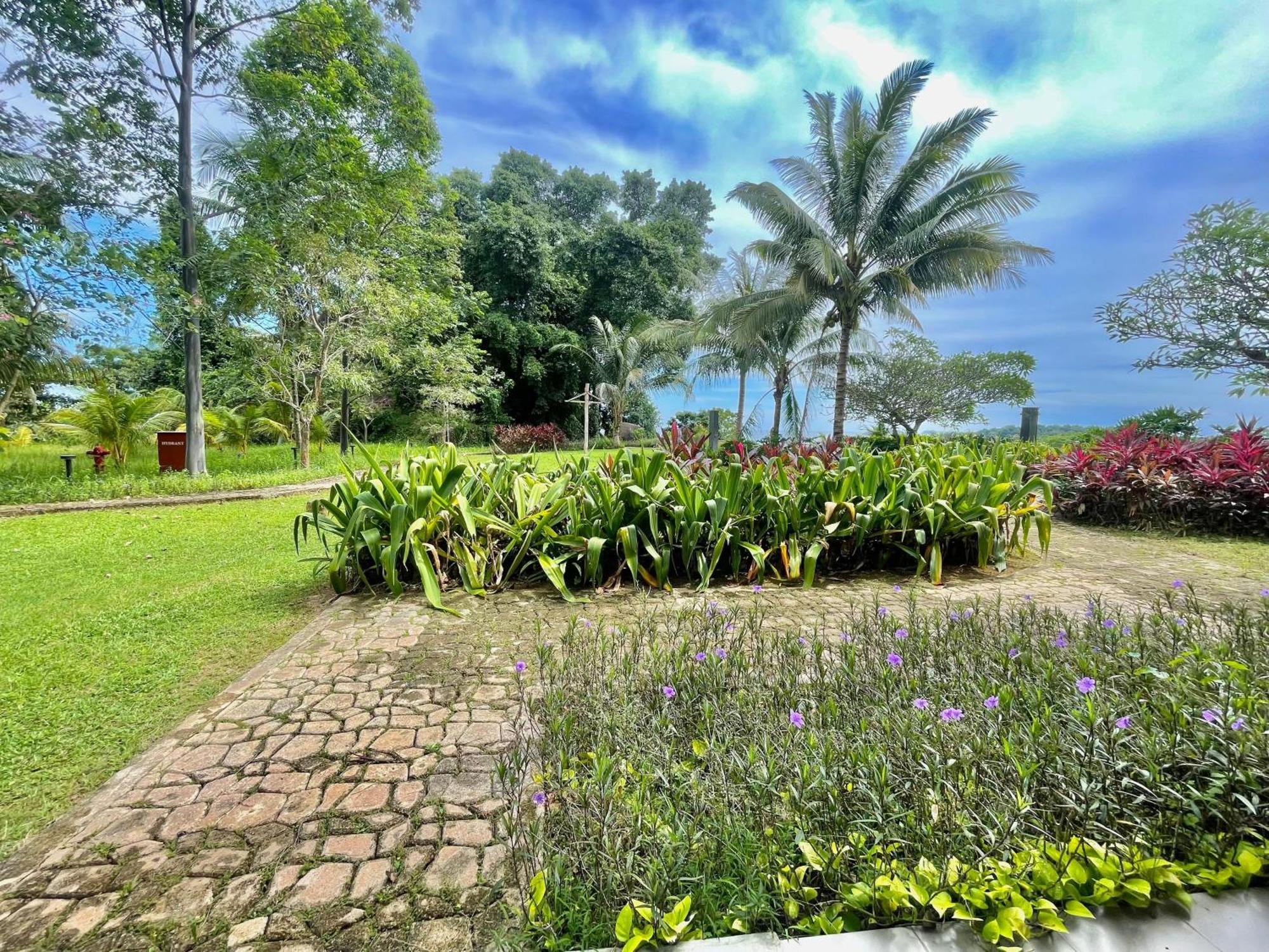 Swiss-Belresort Belitung Tanjungbinga Exterior photo